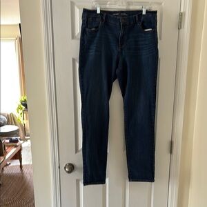 Women’s blue jeans